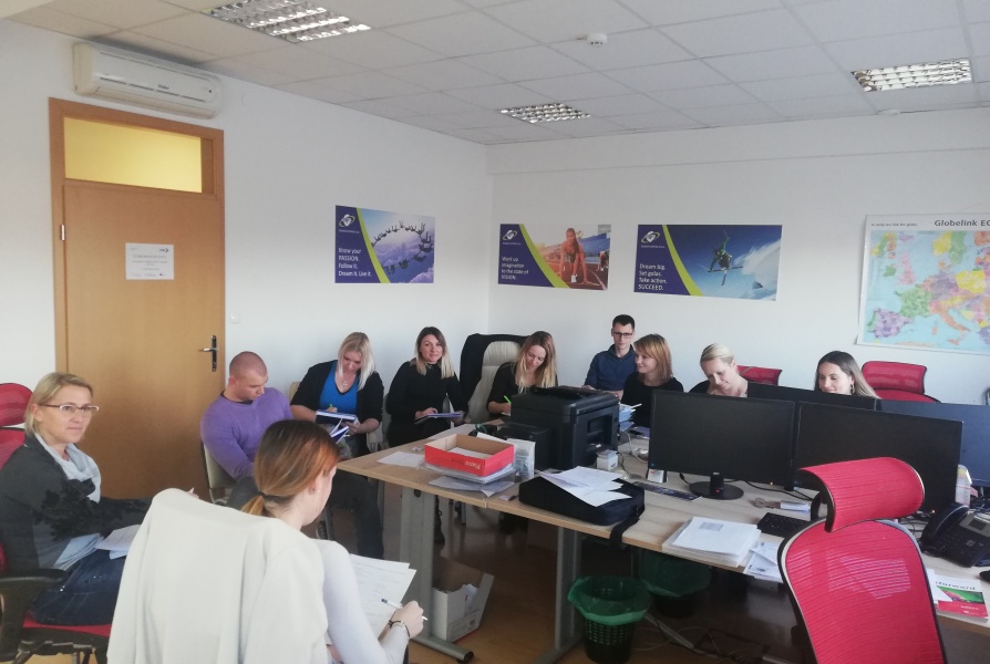 Hello, how can we help you?
